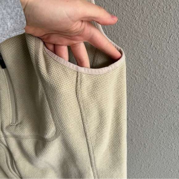 Duluth Tradjng Co. Cream Fleece Zip Vest Medium - Picture 7 of 11